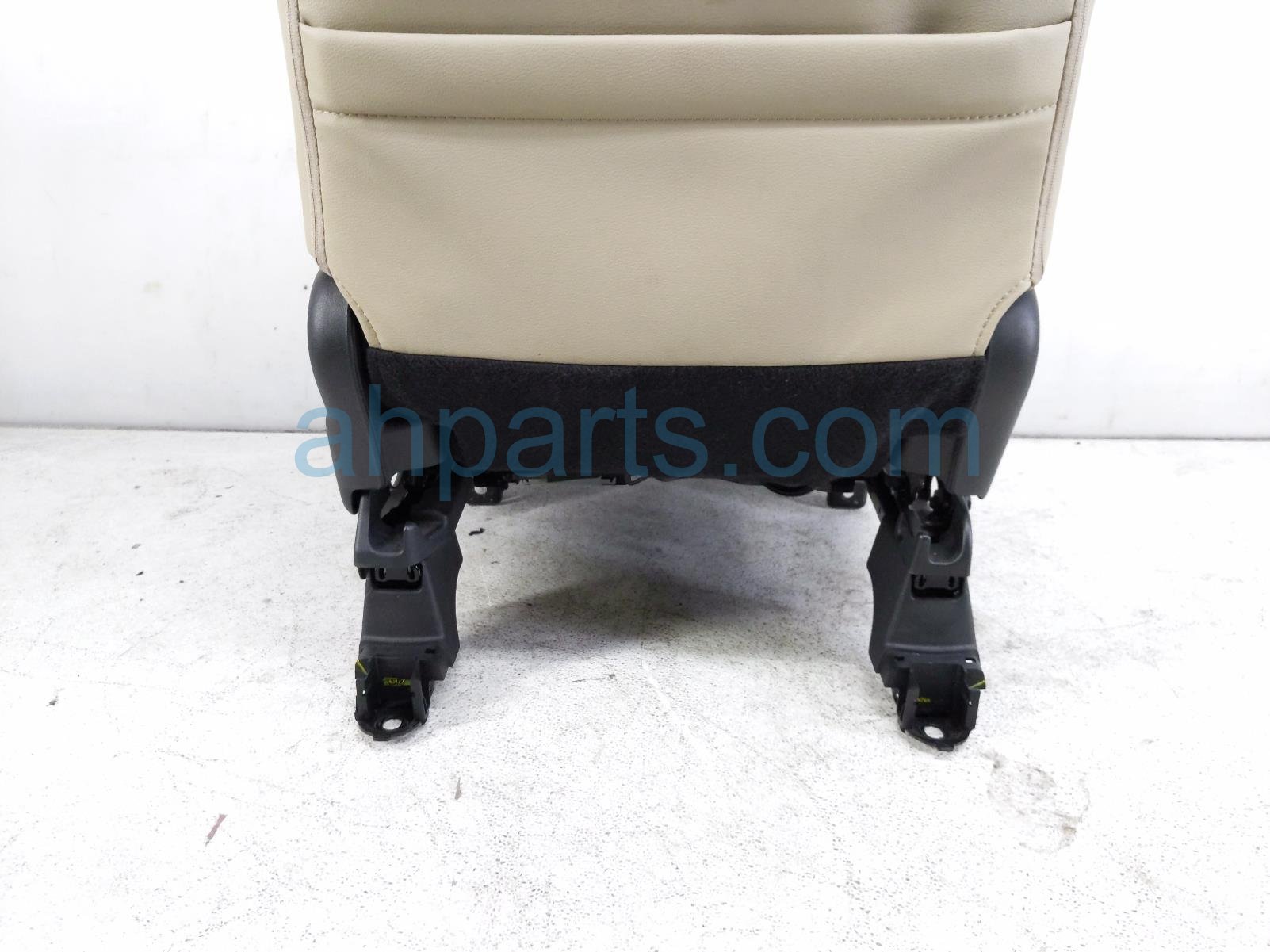 2016 Honda CR V Front Driver Seat Tan W/o Airbag* 81527 T0G L81 Replacement 2016 Honda CR V Front Driver Seat Tan W/o Airbag* 81527 T0G L81 Replacement thumbnail