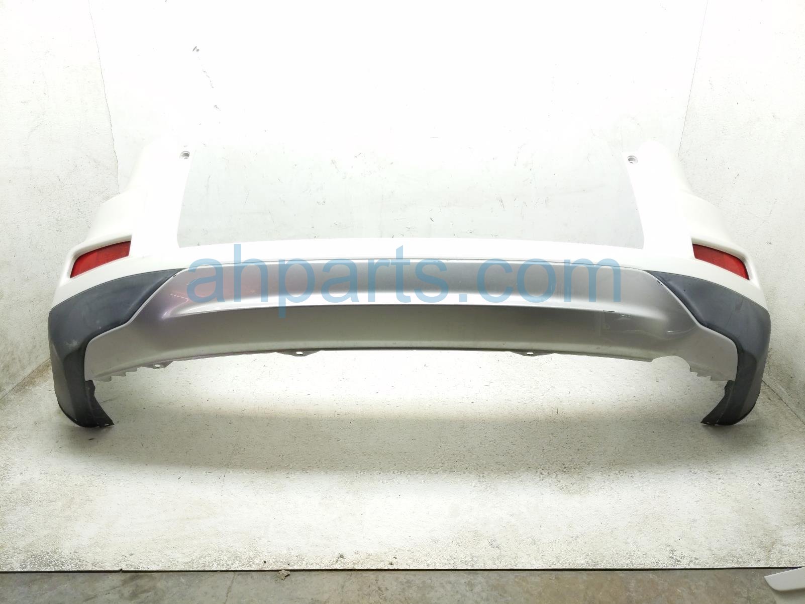 Honda REAR BUMPER COVER - WHITE