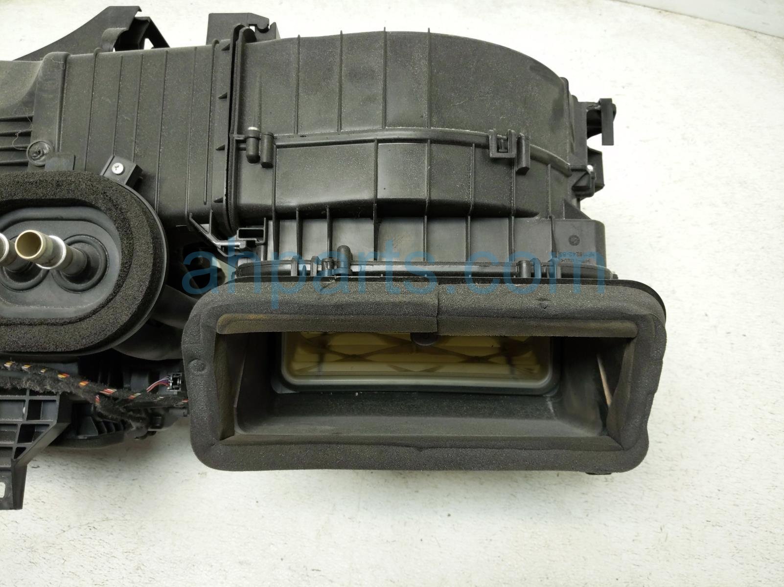 2020 Land Rover Range Rover Sport Core Front Hvac Heater Evap Housing Assy JPLA 19B555 BA Replacement 2020 Land Rover Range Rover Sport Core Front Hvac Heater Evap Housing Assy JPLA 19B555 BA Replacement thumbnail