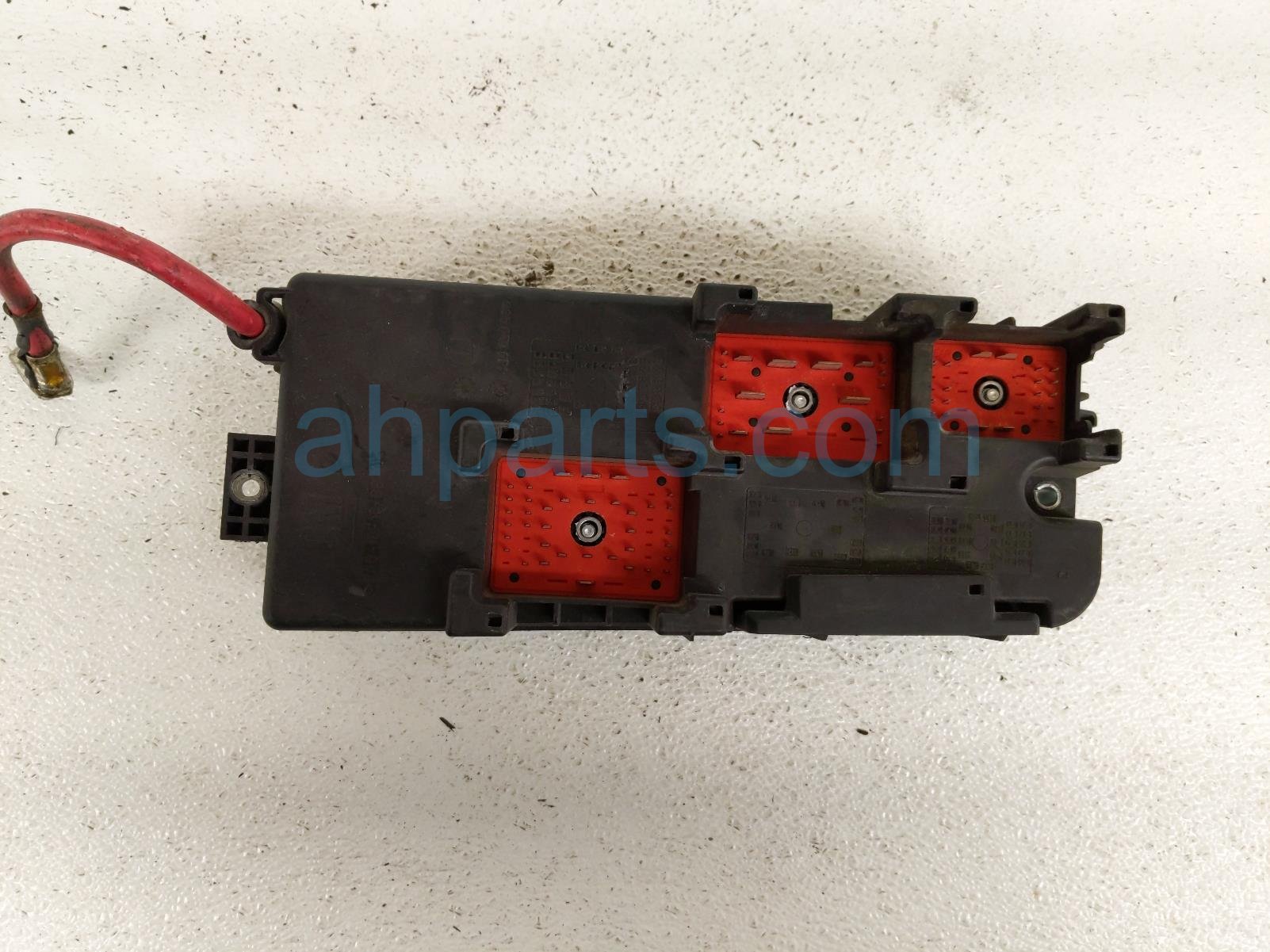 $99 Saab FUSE RELAY JUNCTION BLOCK