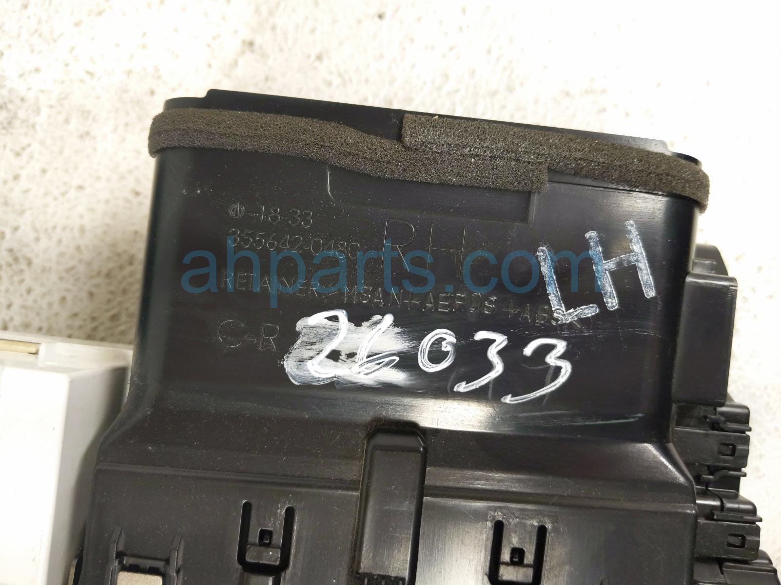 2015 Lexus Gs350 Center Dash Air Vent W/clock Blk 55660 30470 c0 Replacement 2015 Lexus Gs350 Center Dash Air Vent W/clock Blk 55660 30470 c0 Replacement thumbnail