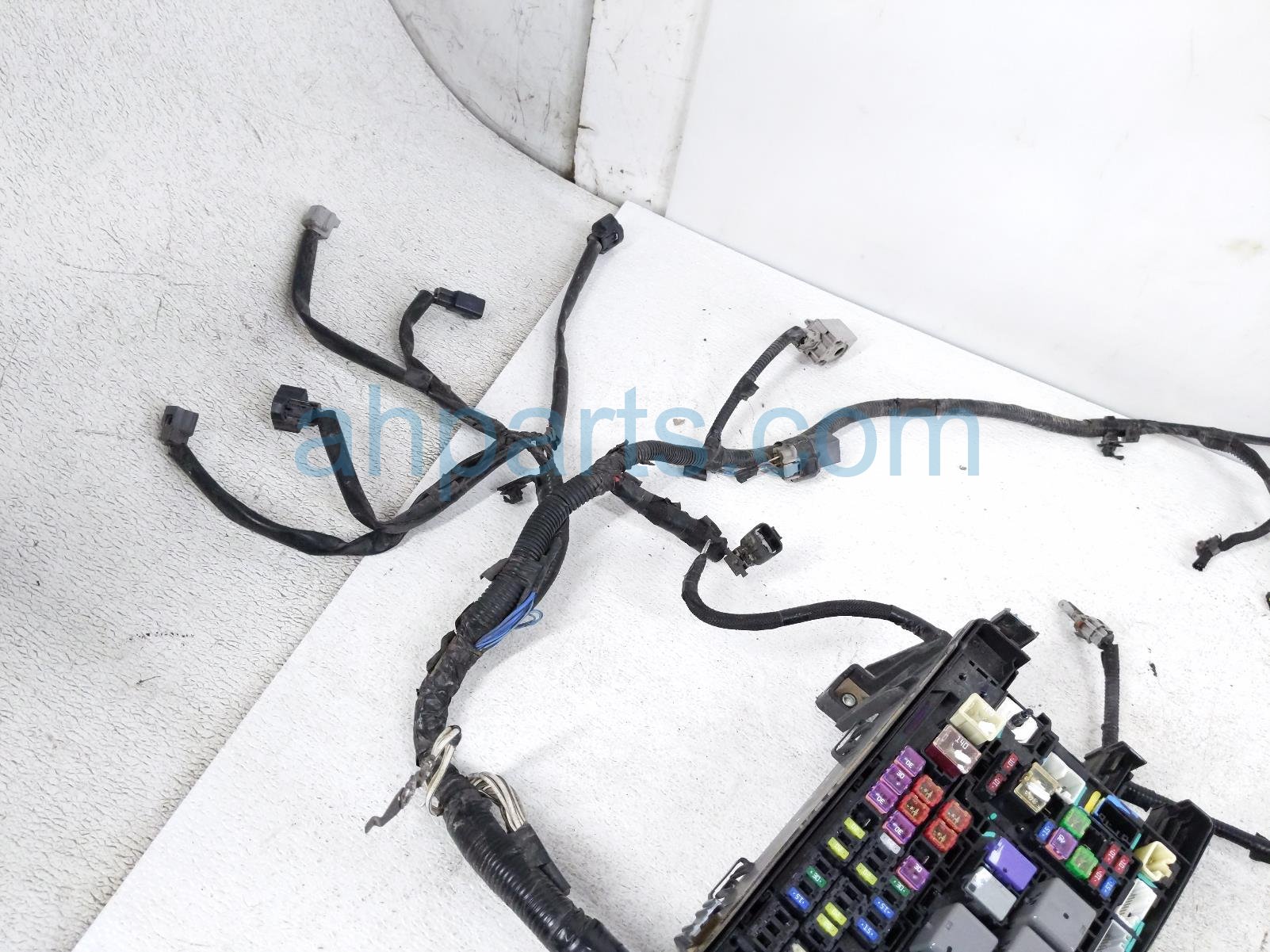 2019 Toyota Tacoma Engine Room Harness W/fusebox 82111 04J53 Replacement 2019 Toyota Tacoma Engine Room Harness W/fusebox 82111 04J53 Replacement thumbnail