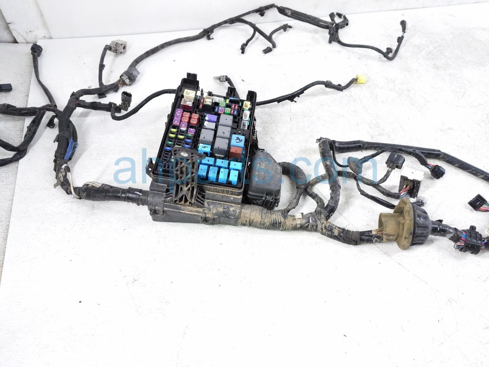 2019 Toyota Tacoma Engine Room Harness W/fusebox 82111 04J53 Replacement 2019 Toyota Tacoma Engine Room Harness W/fusebox 82111 04J53 Replacement thumbnail
