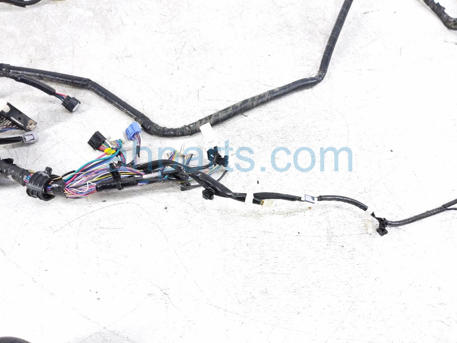 2019 Toyota Tacoma Engine Room Harness W/fusebox 82111 04J53 Replacement 2019 Toyota Tacoma Engine Room Harness W/fusebox 82111 04J53 Replacement thumbnail