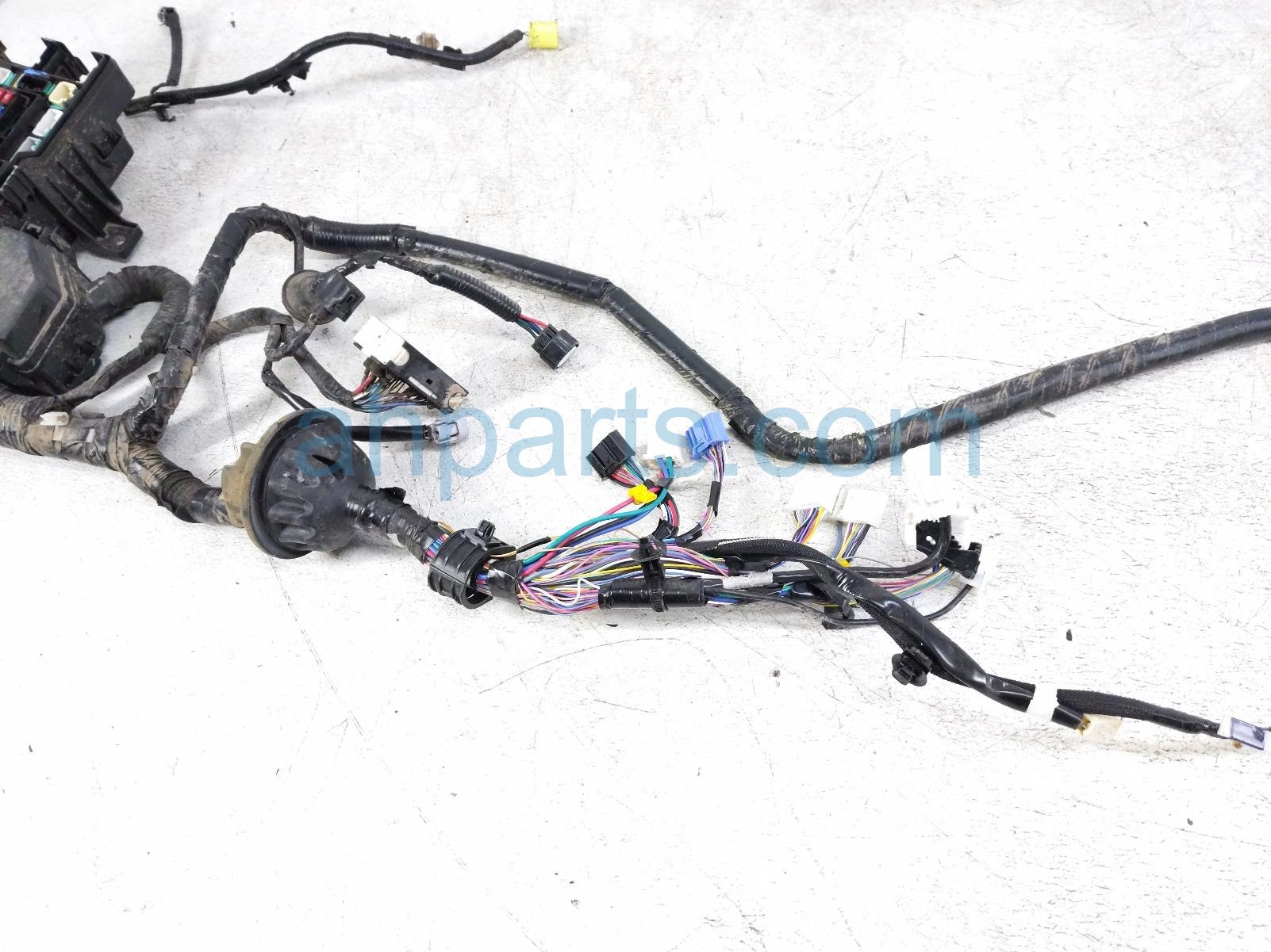 2019 Toyota Tacoma Engine Room Harness W/fusebox 82111 04J53 Replacement 2019 Toyota Tacoma Engine Room Harness W/fusebox 82111 04J53 Replacement thumbnail