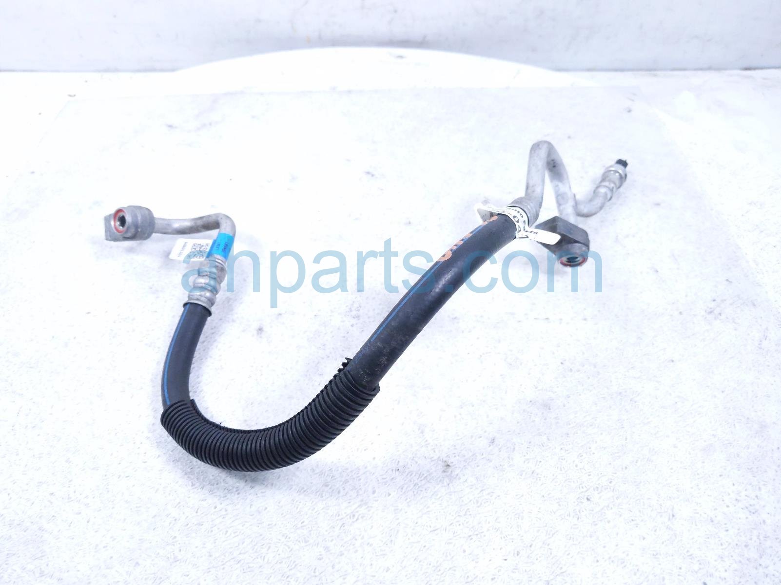 Ford A/C DISCHARGE HOSE - 1.5L