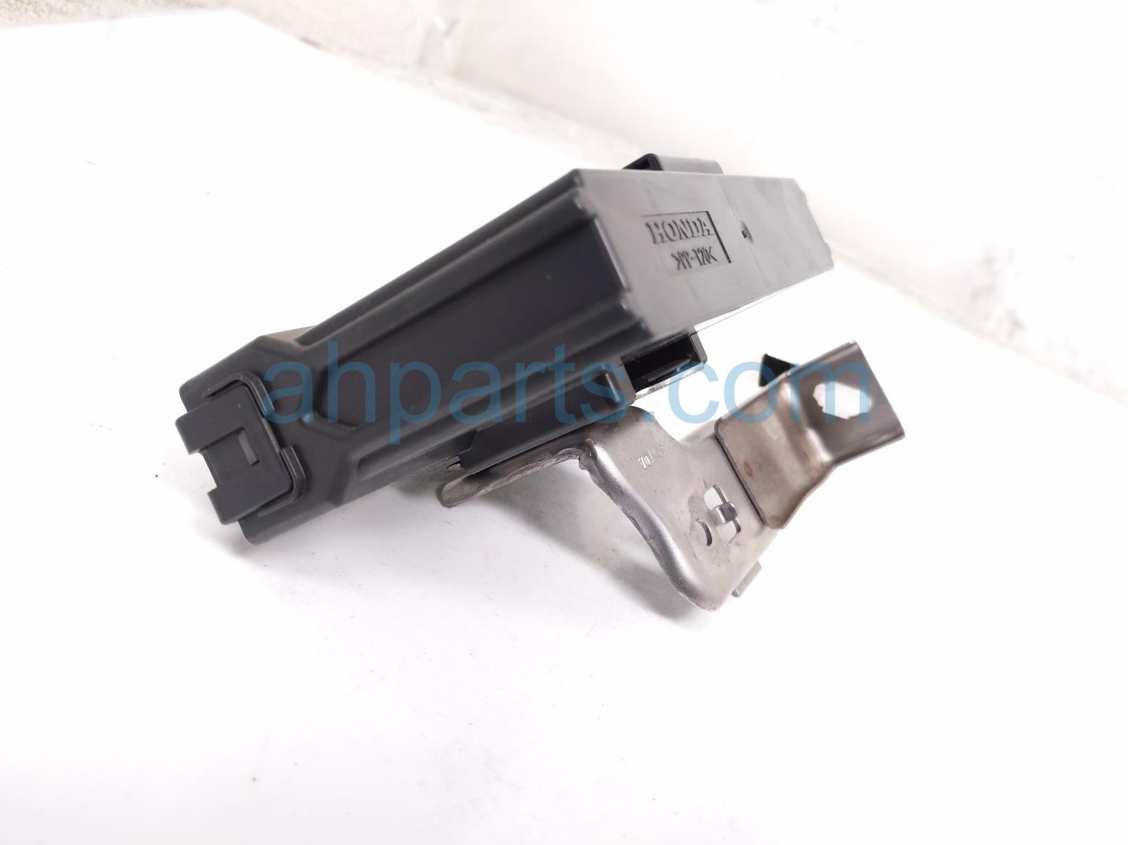 2016 Honda CR V Smart Pcu Control Module Unit 38320 T0A A21 Replacement 2016 Honda CR V Smart Pcu Control Module Unit 38320 T0A A21 Replacement thumbnail