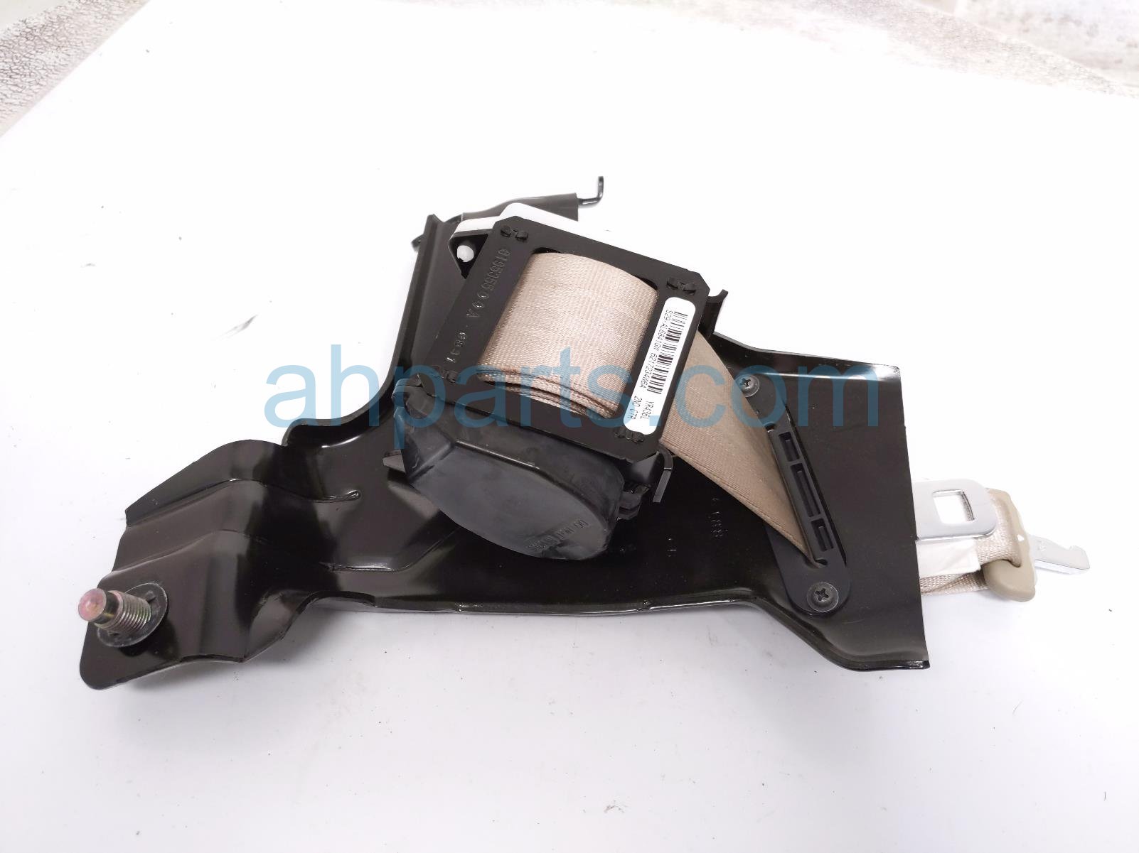 2016 Honda CR V Rear 2nd Row Mid Seat Belt Black 04827 T0G A00ZD Replacement 2016 Honda CR V Rear 2nd Row Mid Seat Belt Black 04827 T0G A00ZD Replacement thumbnail