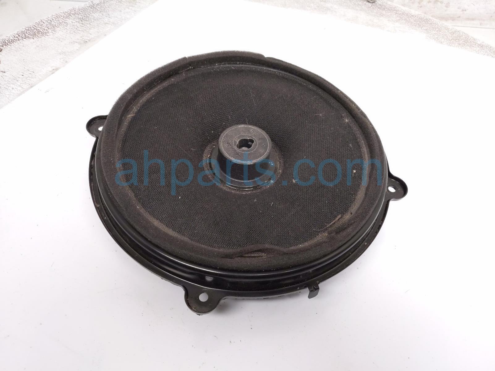 2024 Chevy Corvette Front Driver Door Speaker Bose 84759850 Replacement 2024 Chevy Corvette Front Driver Door Speaker Bose 84759850 Replacement