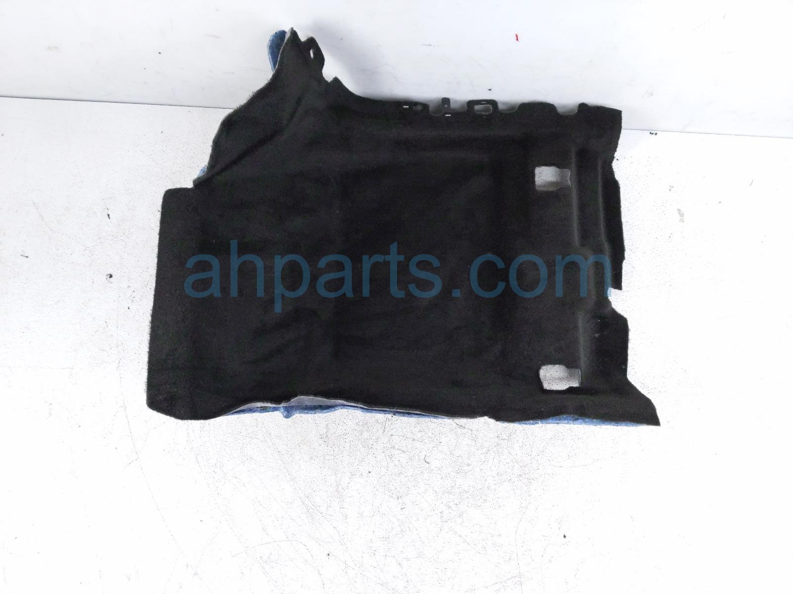 $125 Ford FR/RH FLOOR CARPET - BLACK