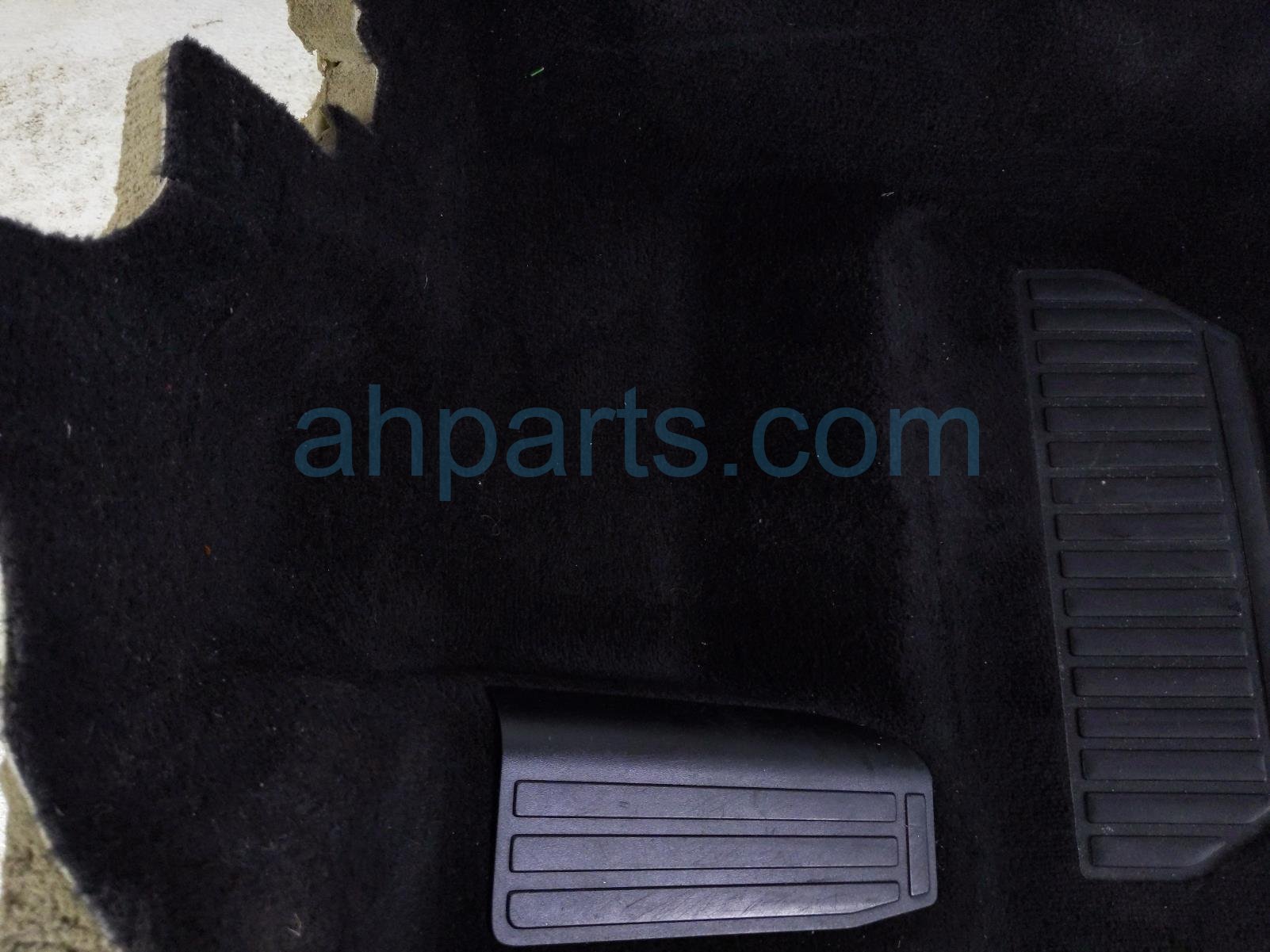 2020 Land Rover Range Rover Sport Ground Front Driver Floor Carpet Black LR087554 Replacement 2020 Land Rover Range Rover Sport Ground Front Driver Floor Carpet Black LR087554 Replacement thumbnail