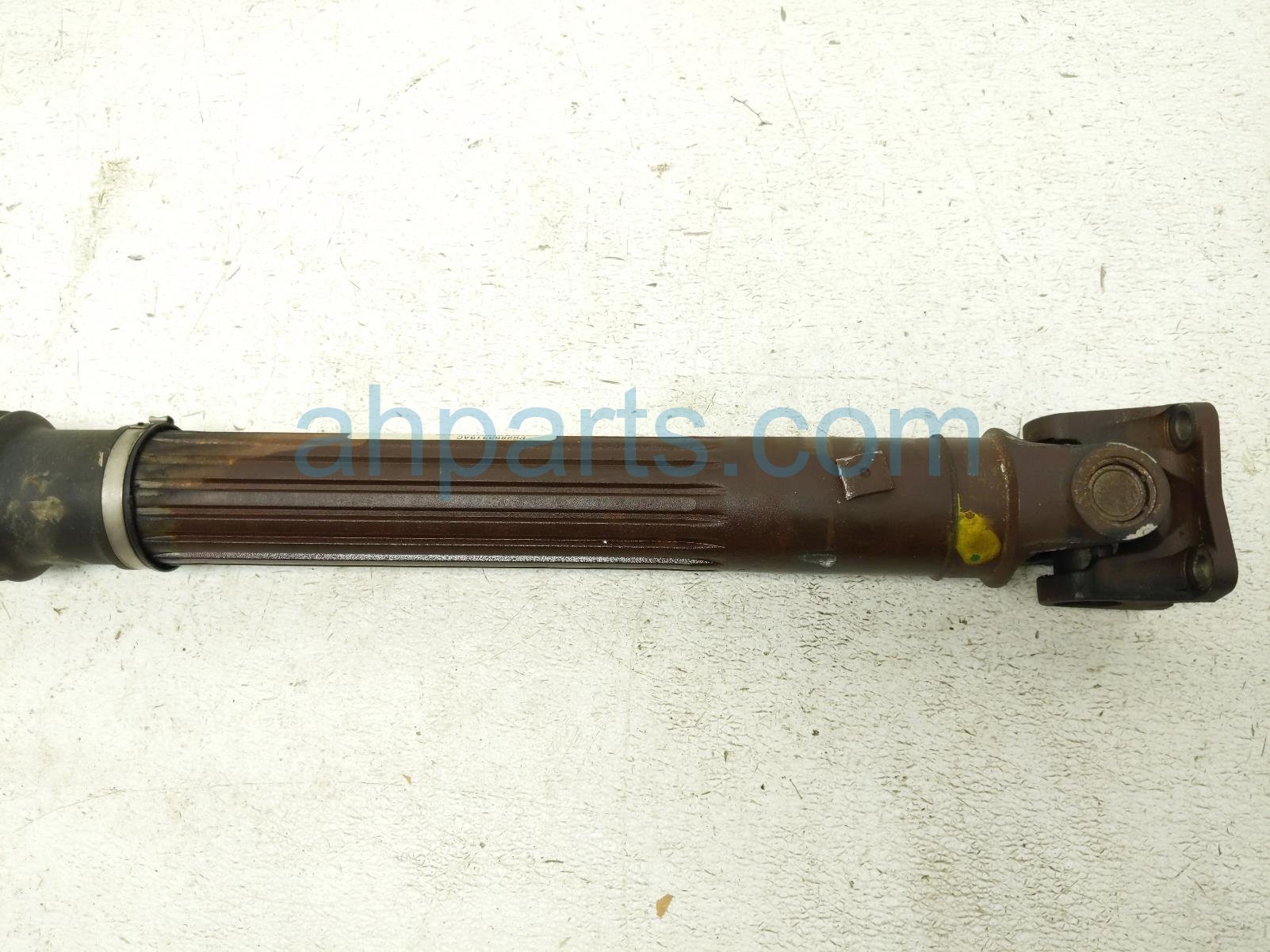 2017 Jeep Wrangler Front Propeller Shaft 3.6l 4x4 52853319AC Replacement 2017 Jeep Wrangler Front Propeller Shaft 3.6l 4x4 52853319AC Replacement thumbnail