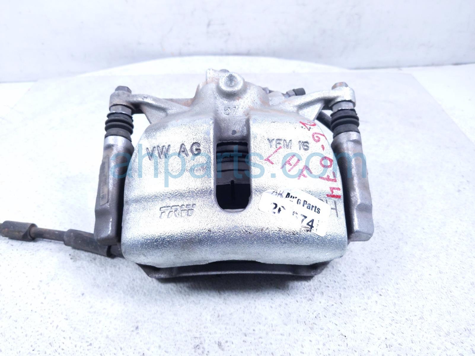 Volkswagen CORE FR/LH BRAKE CALIPER