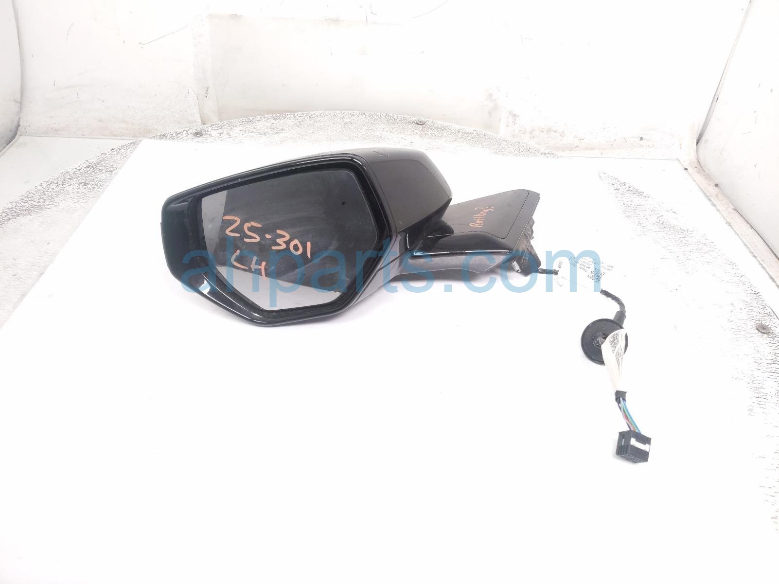 Driver SIDE VIEW MIRROR - BLACK