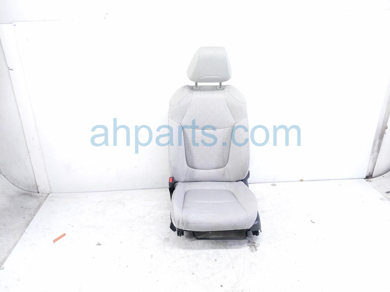 Toyota FR/LH SEAT - GREY - W/ AIRBAG