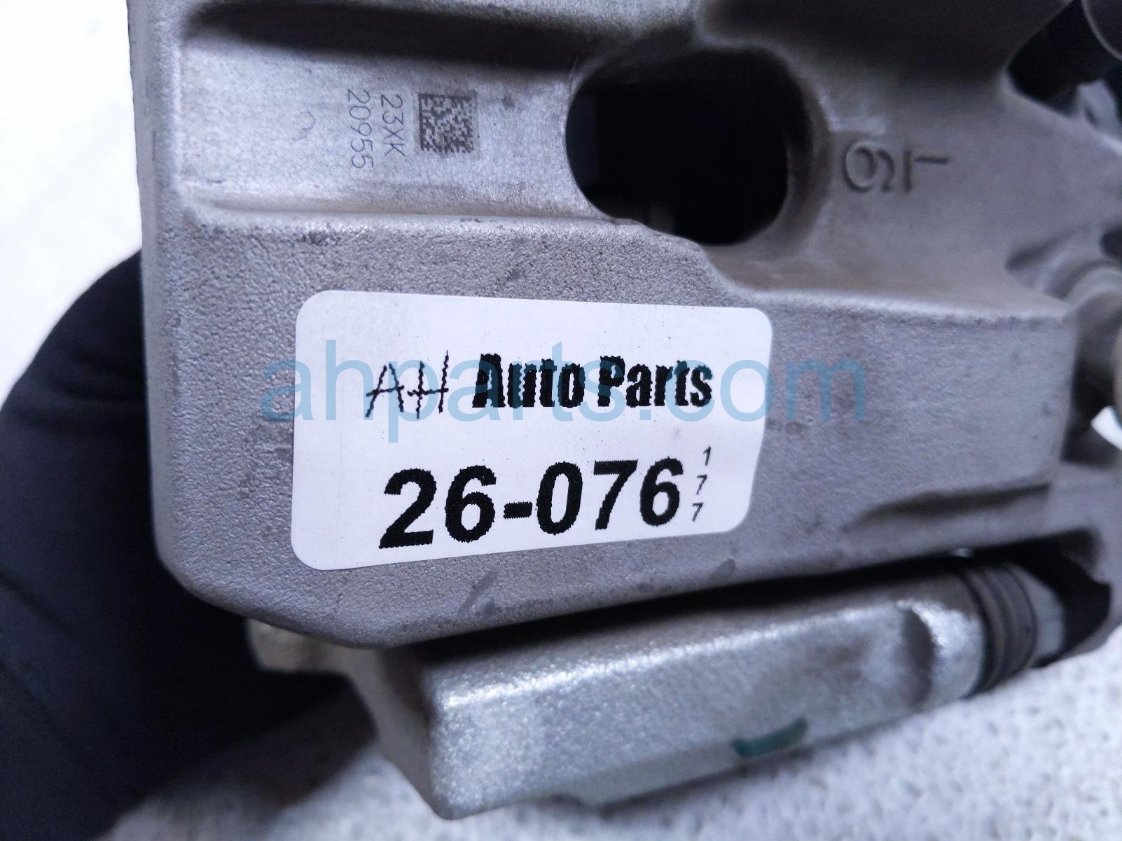 2023 Nissan Rogue Rear Driver Brake Caliper D4010 6RA4C Replacement 2023 Nissan Rogue Rear Driver Brake Caliper D4010 6RA4C Replacement thumbnail