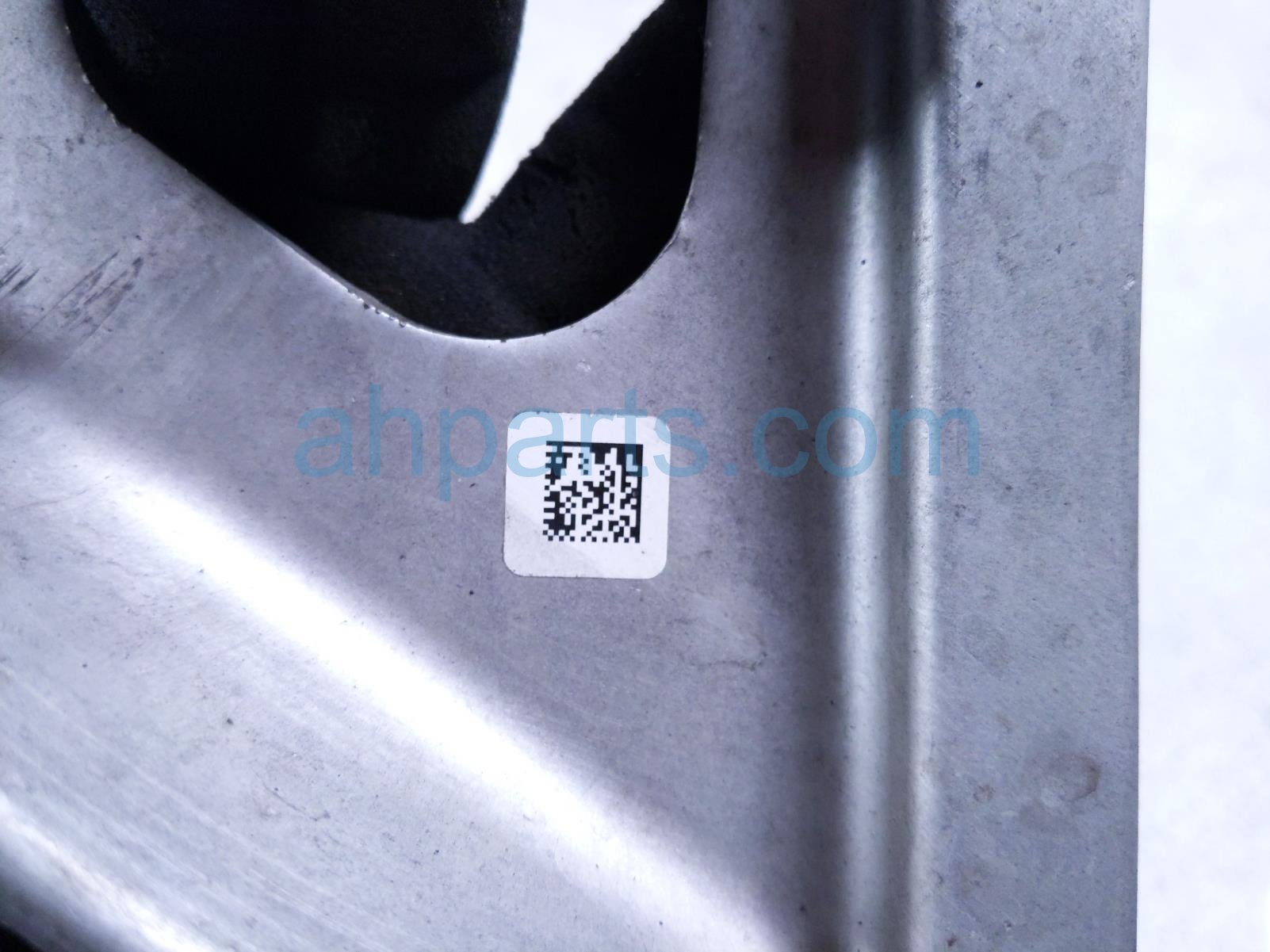 2023 Nissan Rogue Rear Passenger Upper Control Arm 55501 6RR0B Replacement 2023 Nissan Rogue Rear Passenger Upper Control Arm 55501 6RR0B Replacement thumbnail