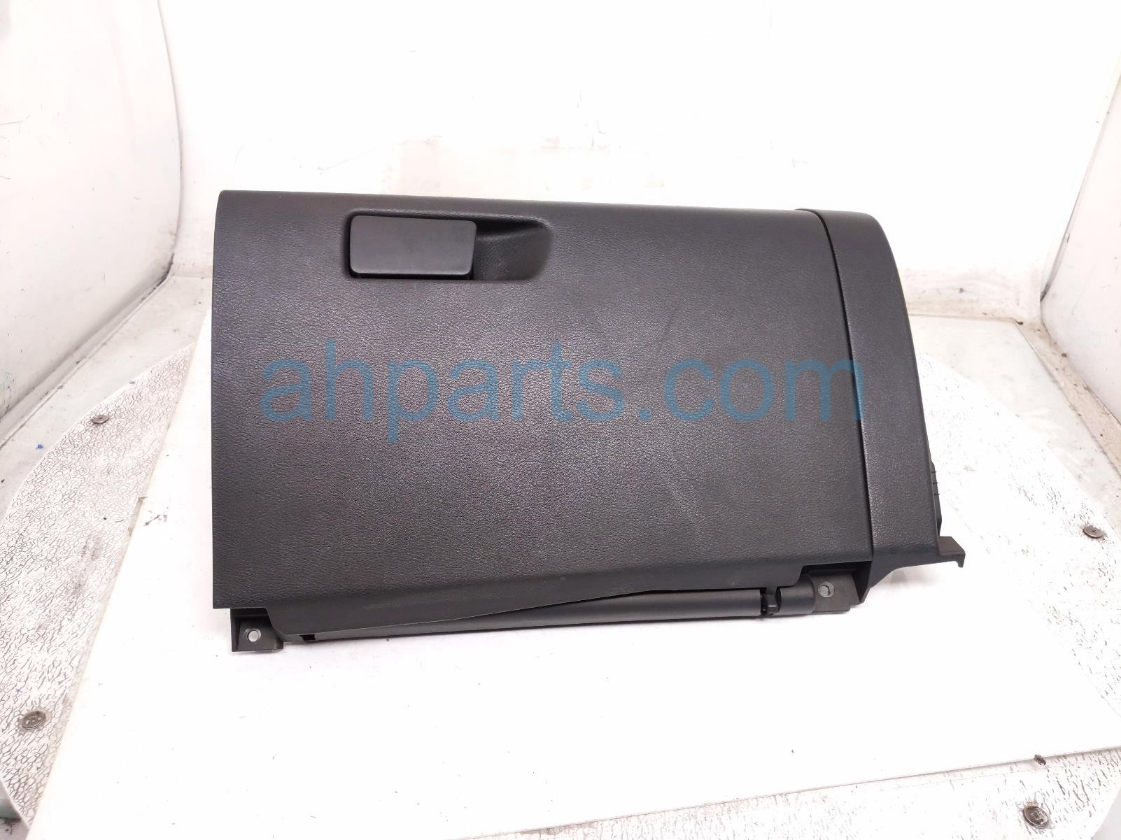 Nissan GLOVE COMPARTMENT BOX - BLACK