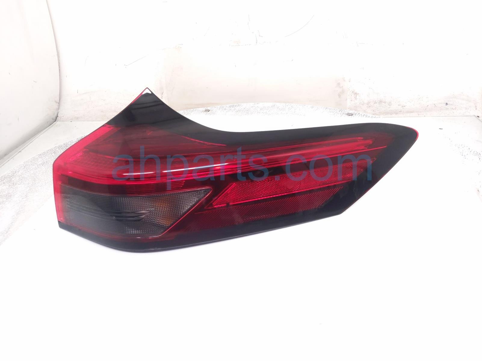 2023 Nissan Rogue Light / Rear Passenger Tail Lamp (on Body) 26550 6RR0C Replacement 2023 Nissan Rogue Light / Rear Passenger Tail Lamp (on Body) 26550 6RR0C Replacement thumbnail
