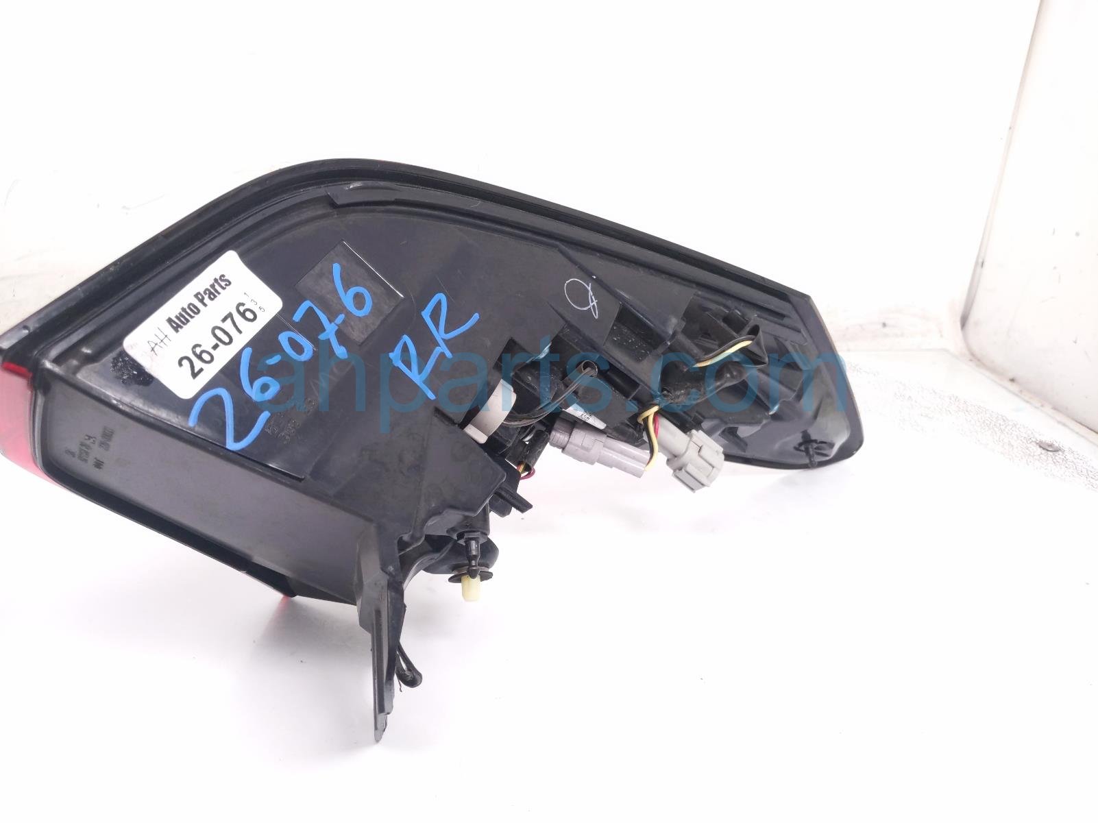 2023 Nissan Rogue Light / Rear Passenger Tail Lamp (on Body) 26550 6RR0C Replacement 2023 Nissan Rogue Light / Rear Passenger Tail Lamp (on Body) 26550 6RR0C Replacement thumbnail