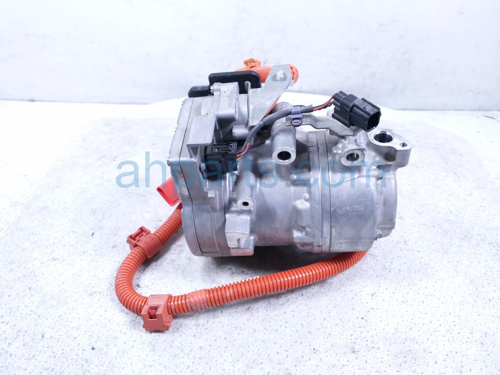 $125 Honda AC PUMP / COMPRESSOR