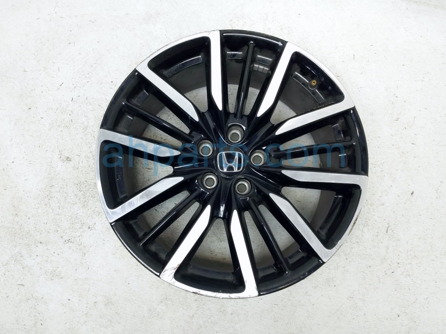 $275 Honda RR/LH WHEEL / RIM - SOME CURB