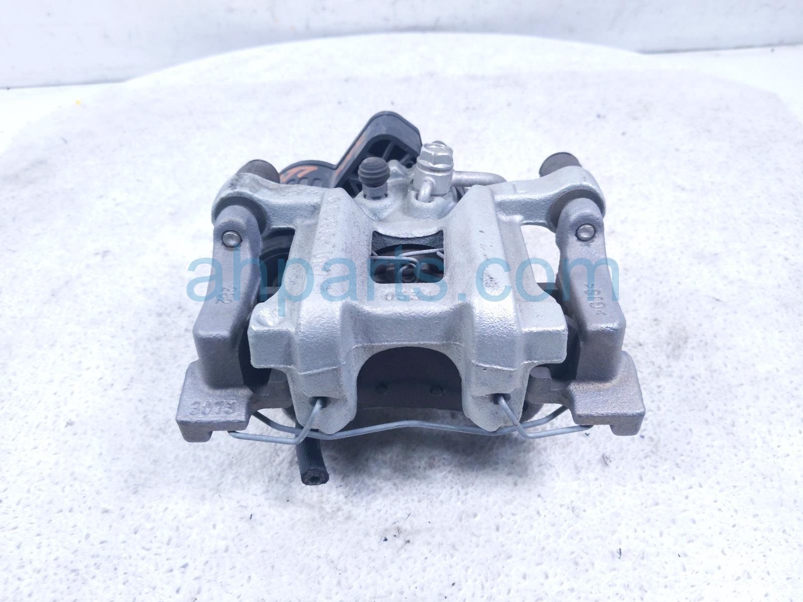 Honda CORE RR/LH BRAKE CALIPER