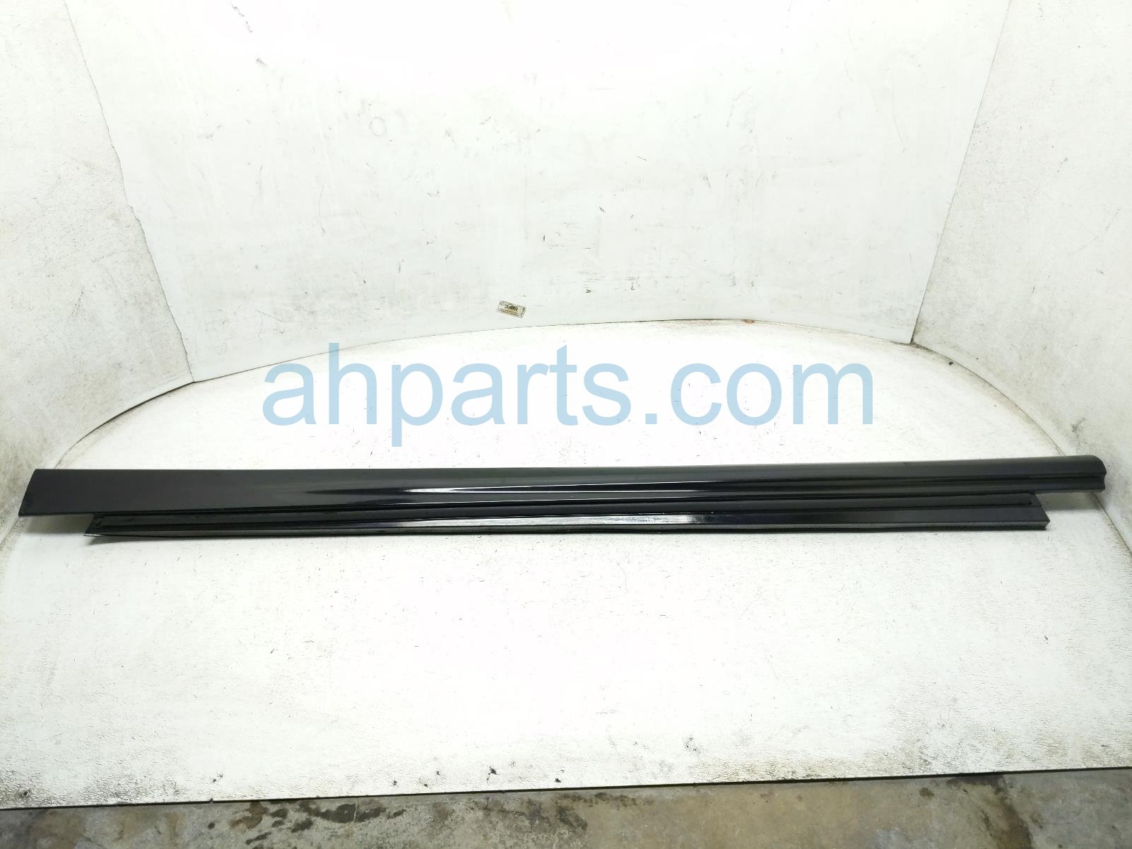 Honda LH SIDE SKIRT / MOLDING - BLACK