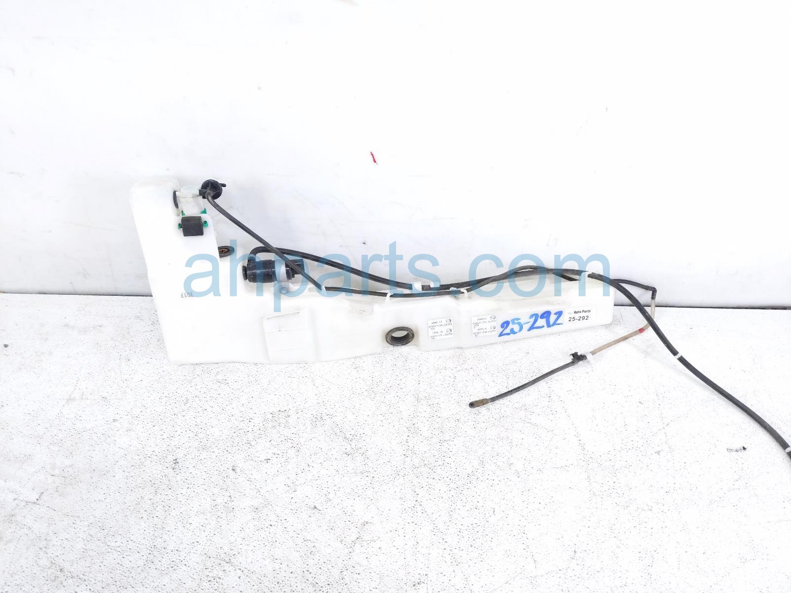 2018 Infiniti Qx80 Windshield Washer Reservoir W/pump 28910 1LL1C Replacement 2018 Infiniti Qx80 Windshield Washer Reservoir W/pump 28910 1LL1C Replacement thumbnail