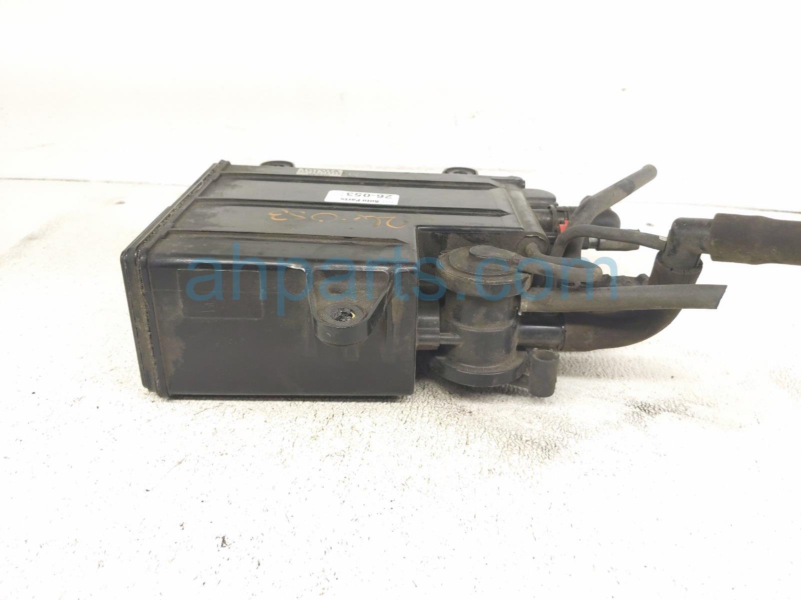 2001 Lexus Ls430 Fuel Vapor Charcoal Canister 77740 50092 Replacement 2001 Lexus Ls430 Fuel Vapor Charcoal Canister 77740 50092 Replacement thumbnail