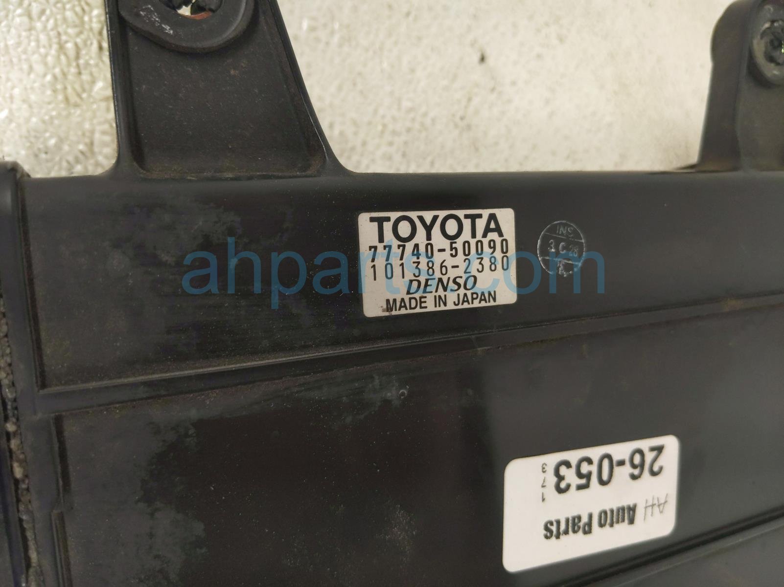 2001 Lexus Ls430 Fuel Vapor Charcoal Canister 77740 50092 Replacement 2001 Lexus Ls430 Fuel Vapor Charcoal Canister 77740 50092 Replacement thumbnail