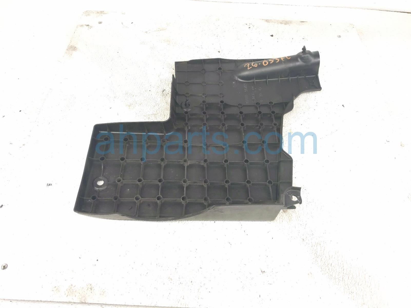 2001 Lexus Ls430 Driver Engine Room Appearance Side Cover 53796 50010 Replacement 2001 Lexus Ls430 Driver Engine Room Appearance Side Cover 53796 50010 Replacement thumbnail