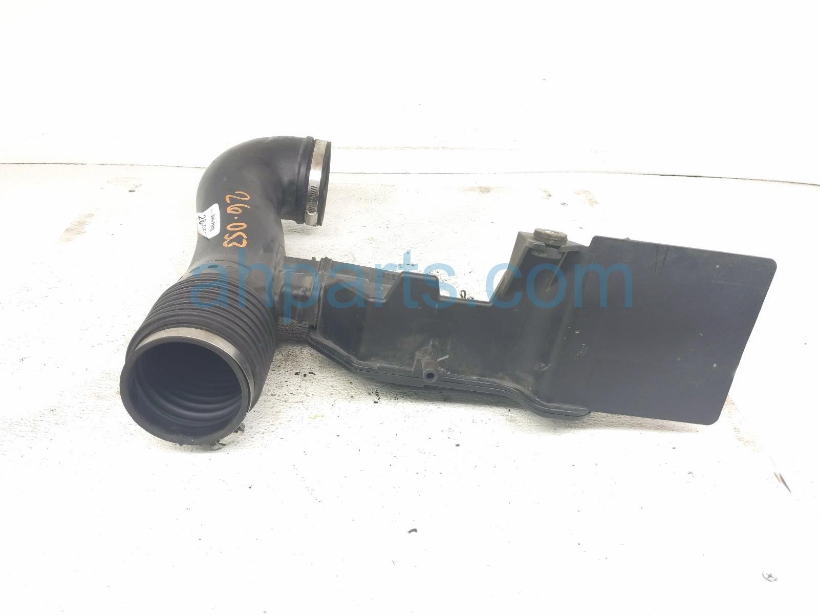 2001 Lexus Ls430 Air Cleaner Intake Tube W/resonator 17875 50240 Replacement 2001 Lexus Ls430 Air Cleaner Intake Tube W/resonator 17875 50240 Replacement thumbnail