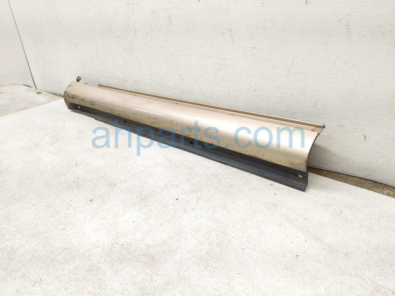 2001 Lexus Ls430 Rocker Trim Driver Side Skirt / Molding Gold 75852 50030 Replacement 2001 Lexus Ls430 Rocker Trim Driver Side Skirt / Molding Gold 75852 50030 Replacement thumbnail