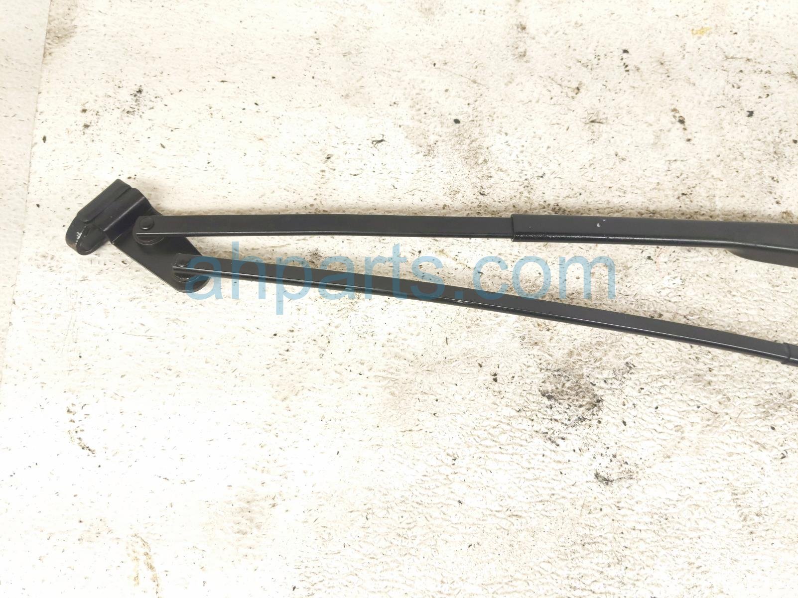 2001 Lexus Ls430 Driver Windshield Wiper Arm 85221 50090 Replacement 2001 Lexus Ls430 Driver Windshield Wiper Arm 85221 50090 Replacement thumbnail