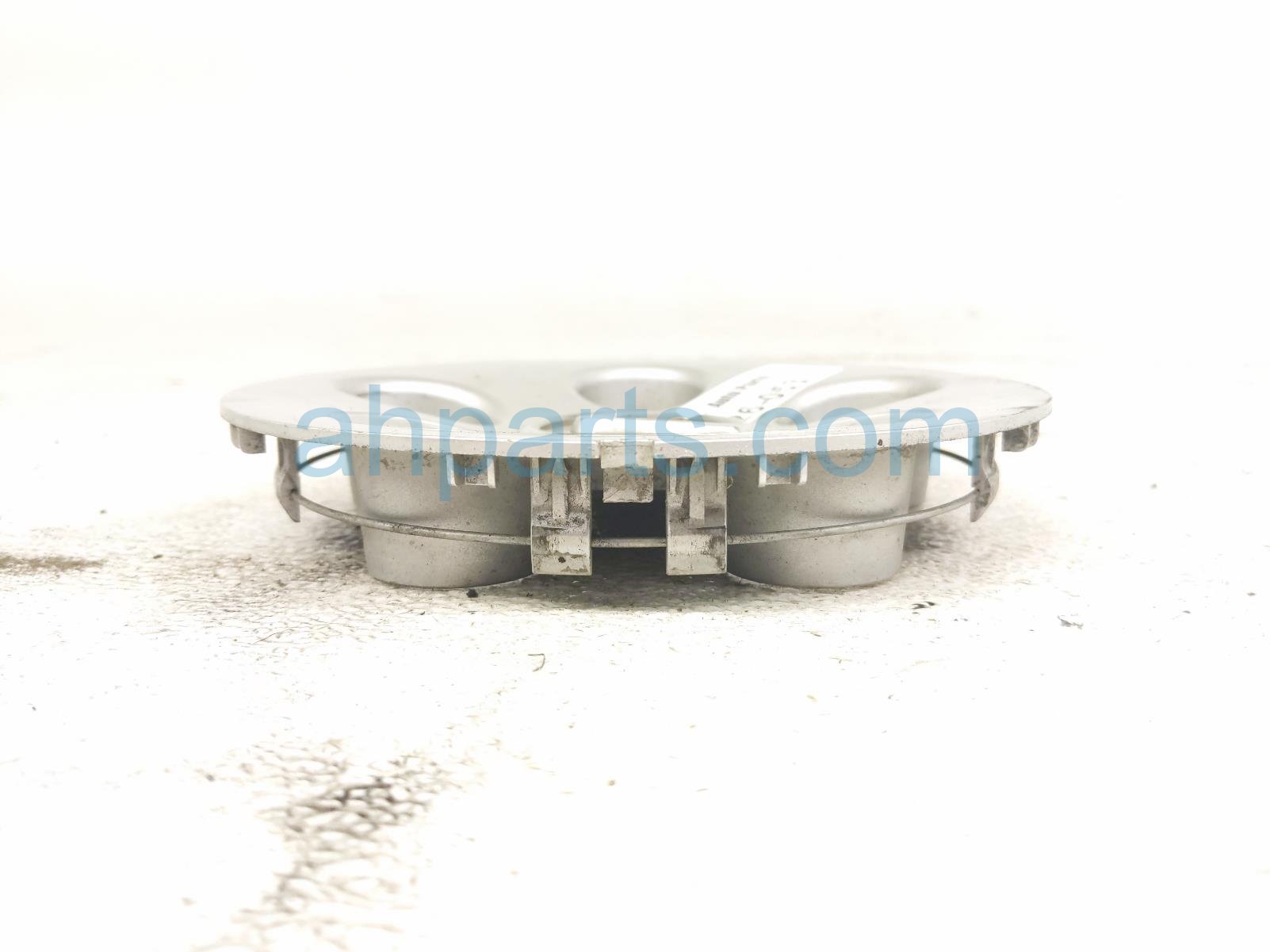 2001 Lexus Ls430 Wheel Center Cap 42603 50230 Replacement 2001 Lexus Ls430 Wheel Center Cap 42603 50230 Replacement thumbnail