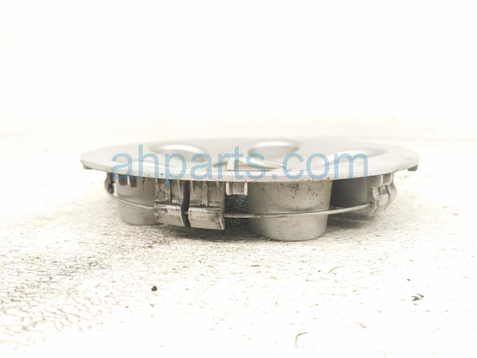 2001 Lexus Ls430 Cover / Hub Wheel Center Cap 42603 50210 Replacement 2001 Lexus Ls430 Cover / Hub Wheel Center Cap 42603 50210 Replacement thumbnail