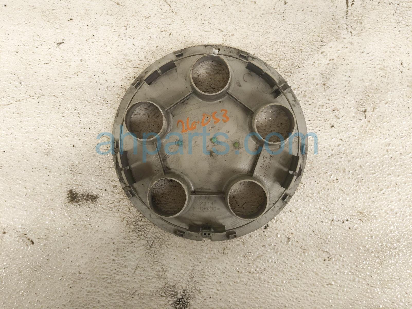 2001 Lexus Ls430 Cover / Hub Wheel Center Cap 42603 50210 Replacement 2001 Lexus Ls430 Cover / Hub Wheel Center Cap 42603 50210 Replacement thumbnail