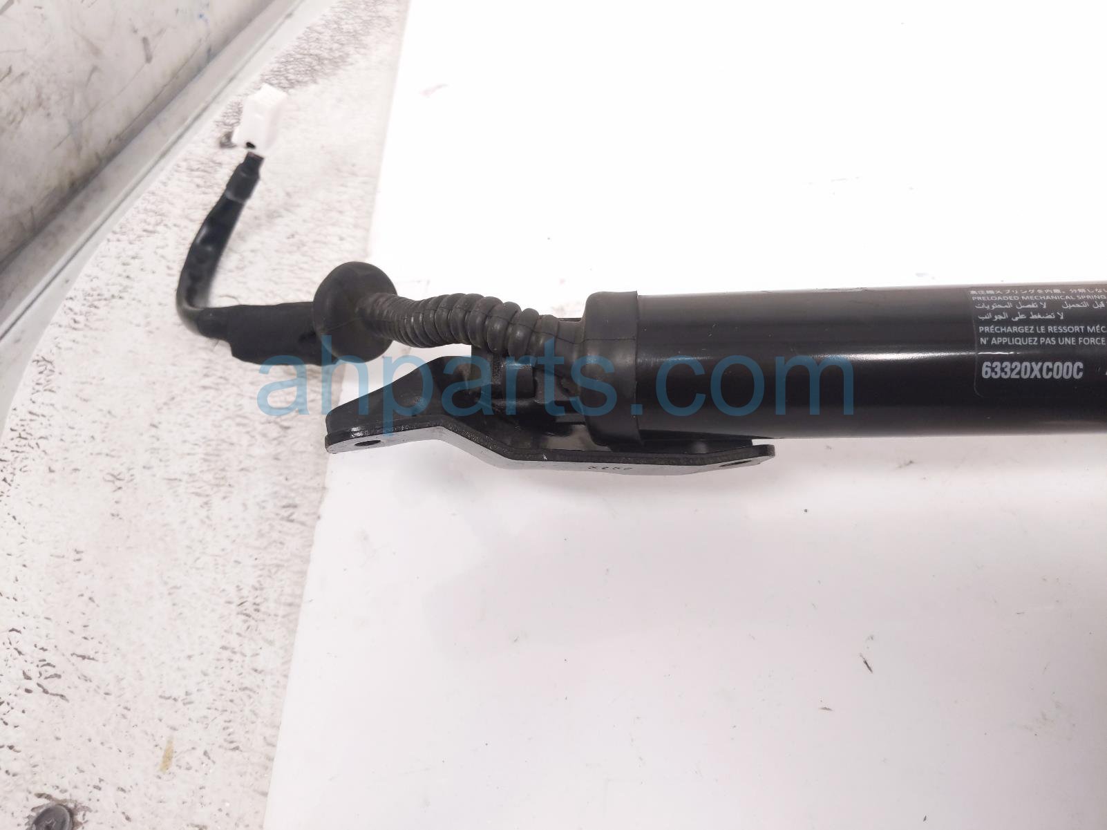 2023 Subaru Ascent Rear Passenger Power Liftgate Strut 63329XC00C Replacement 2023 Subaru Ascent Rear Passenger Power Liftgate Strut 63329XC00C Replacement thumbnail