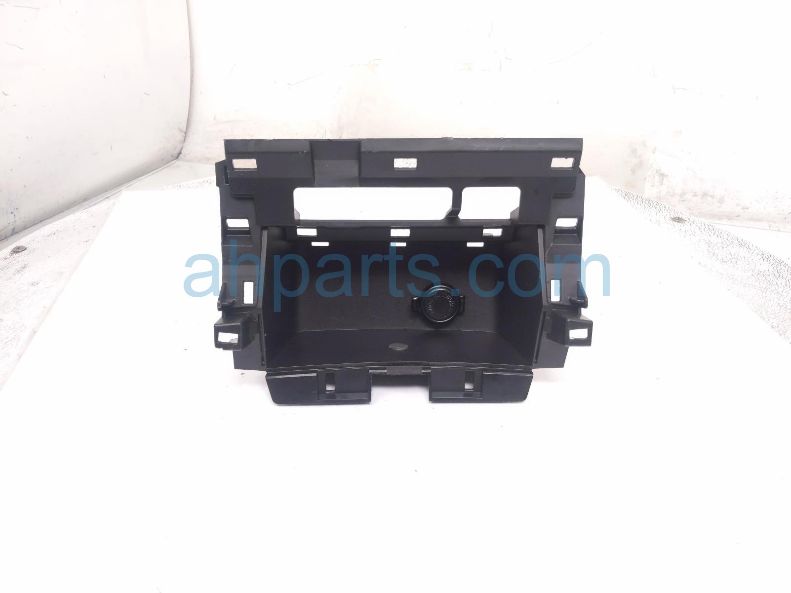 2023 Subaru Ascent Center Console Cubby Tray W/pwr blk 66241XC08A Replacement 2023 Subaru Ascent Center Console Cubby Tray W/pwr blk 66241XC08A Replacement thumbnail