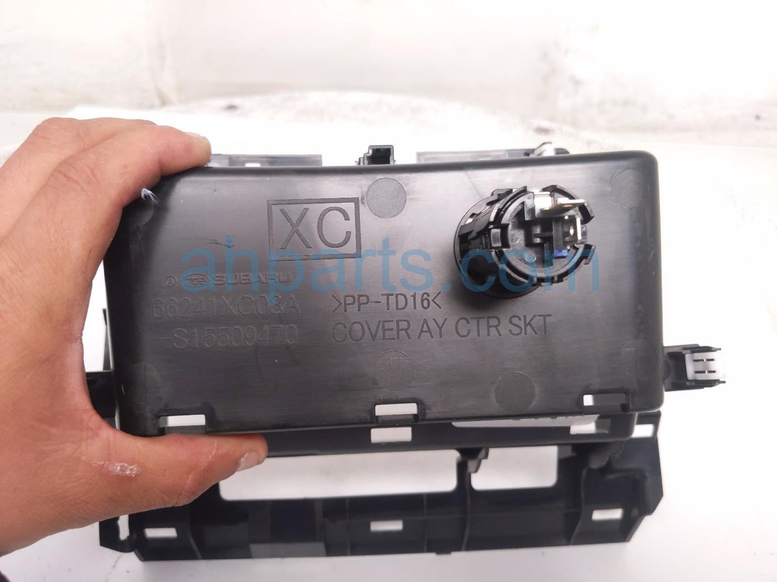 2023 Subaru Ascent Center Console Cubby Tray W/pwr blk 66241XC08A Replacement 2023 Subaru Ascent Center Console Cubby Tray W/pwr blk 66241XC08A Replacement thumbnail