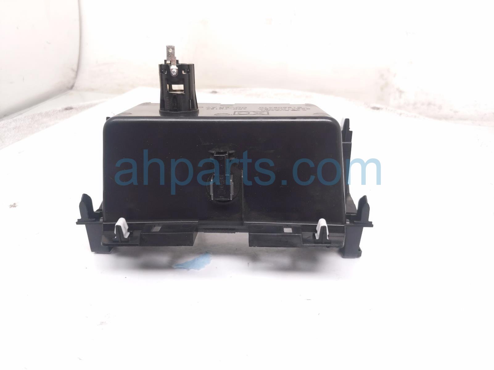 2023 Subaru Ascent Center Console Cubby Tray W/pwr blk 66241XC08A Replacement 2023 Subaru Ascent Center Console Cubby Tray W/pwr blk 66241XC08A Replacement thumbnail