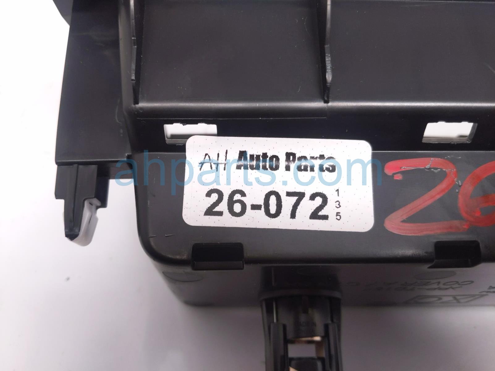 2023 Subaru Ascent Center Console Cubby Tray W/pwr blk 66241XC08A Replacement 2023 Subaru Ascent Center Console Cubby Tray W/pwr blk 66241XC08A Replacement thumbnail