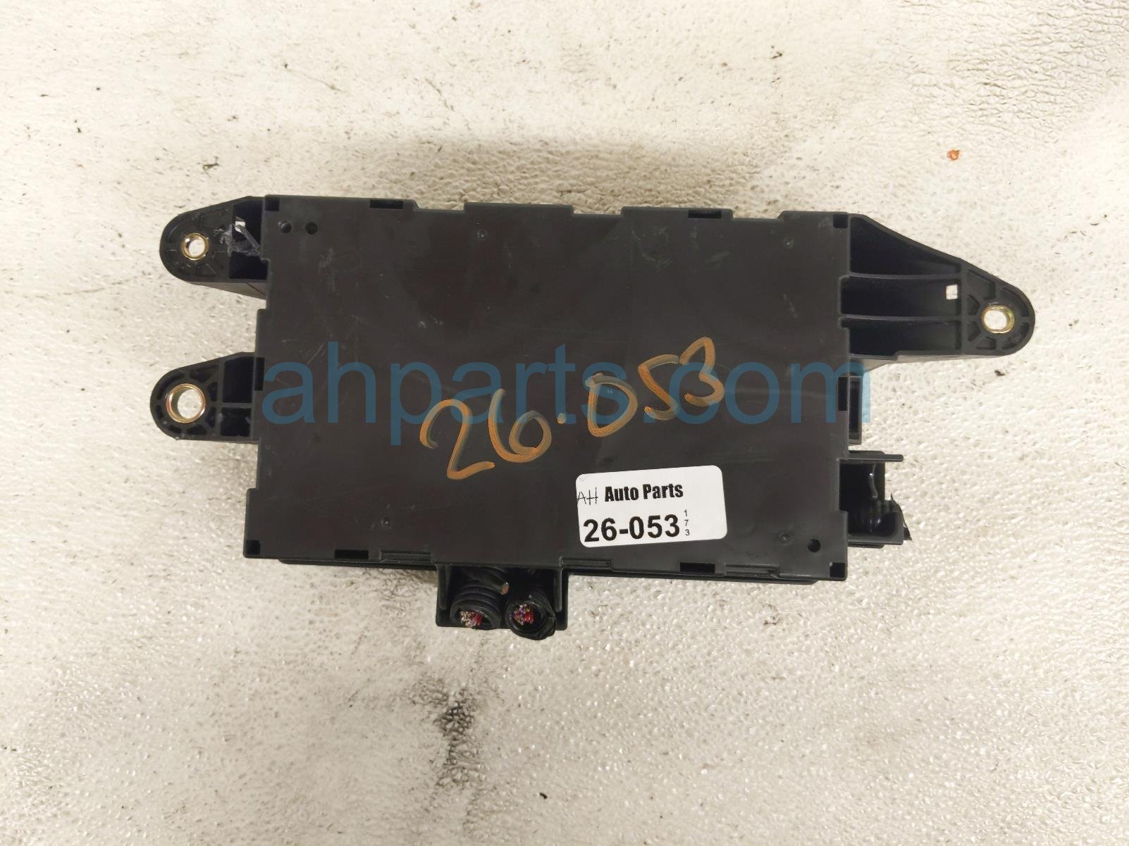 2001 Lexus Ls430 Engine Fuse Box 82670 50071 Replacement 2001 Lexus Ls430 Engine Fuse Box 82670 50071 Replacement thumbnail