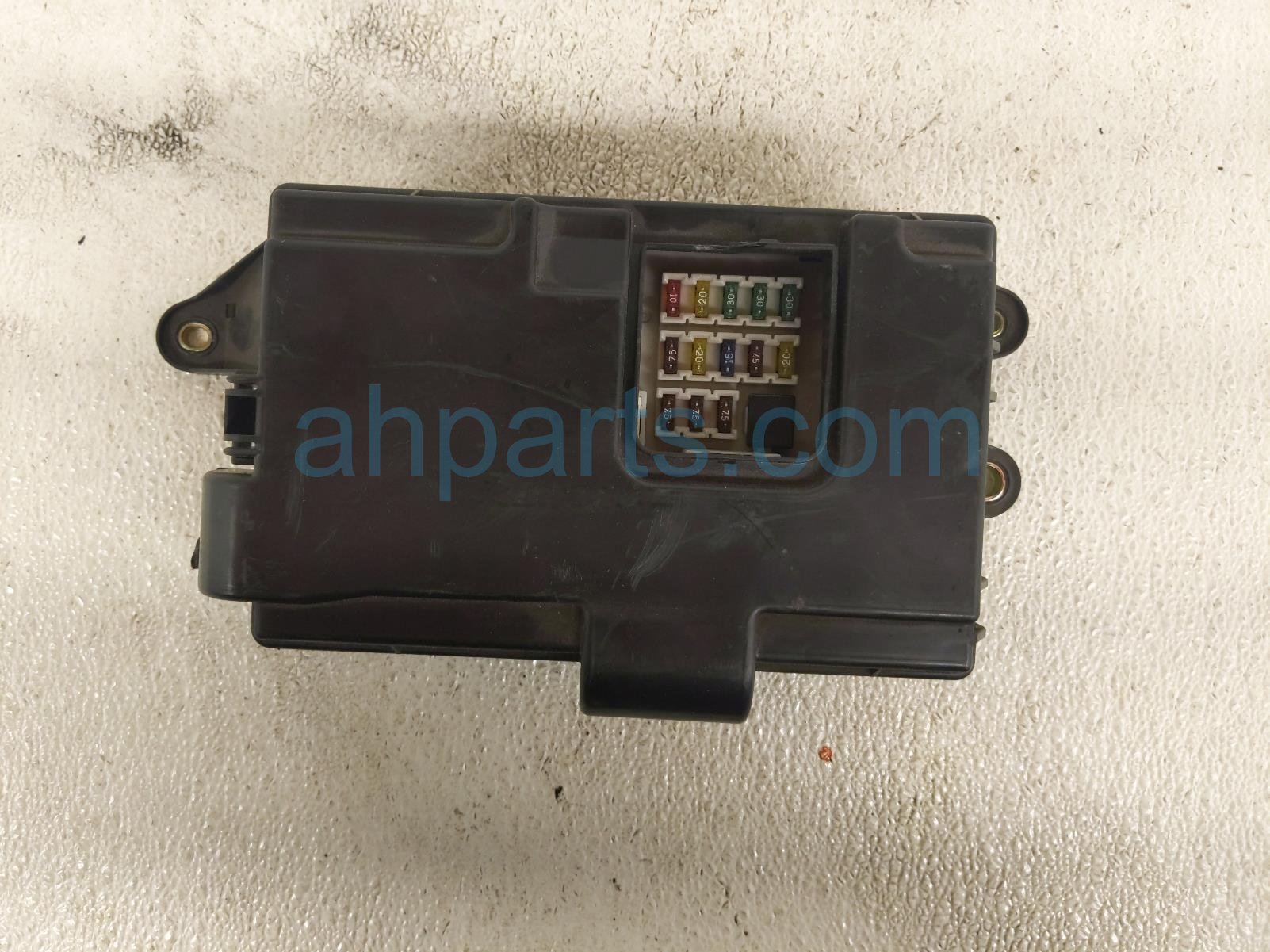 2001 Lexus Ls430 Engine Fuse Box 82670 50071 Replacement 2001 Lexus Ls430 Engine Fuse Box 82670 50071 Replacement thumbnail