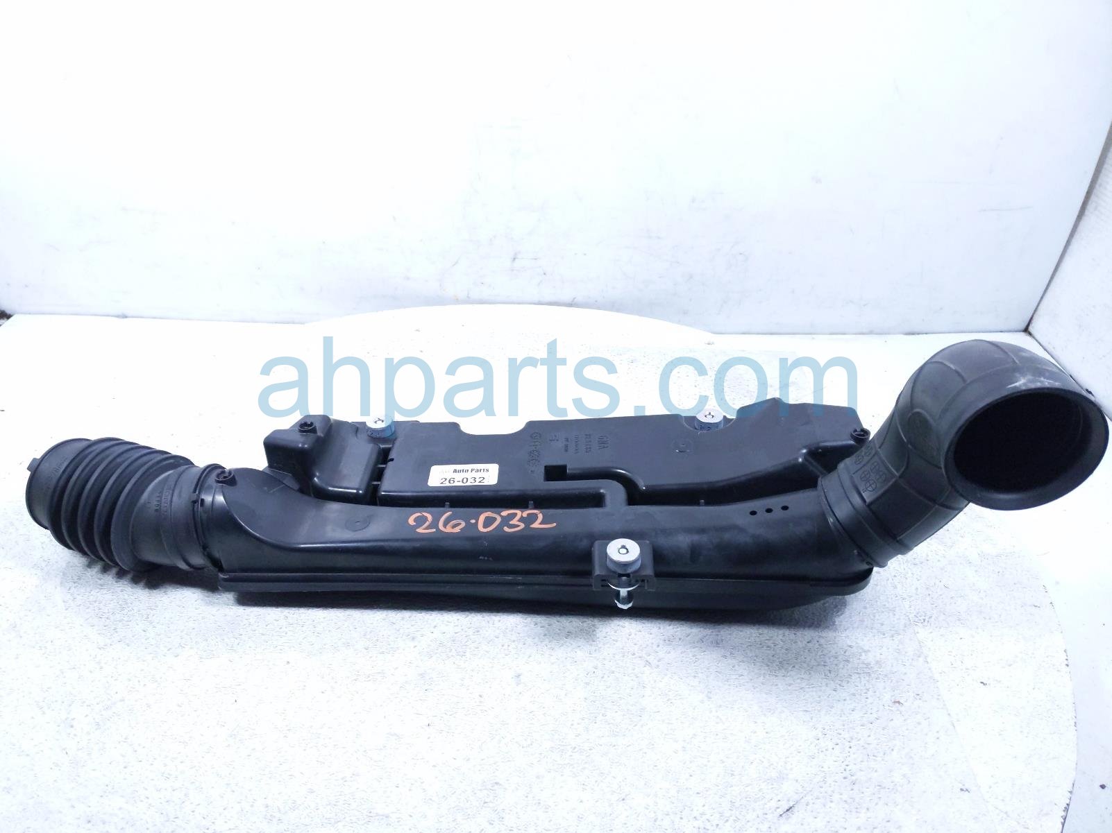 2024 Honda Accord Air Intake Resonator & Tube Hybrid 17230 6MA J01 Replacement 2024 Honda Accord Air Intake Resonator & Tube Hybrid 17230 6MA J01 Replacement thumbnail