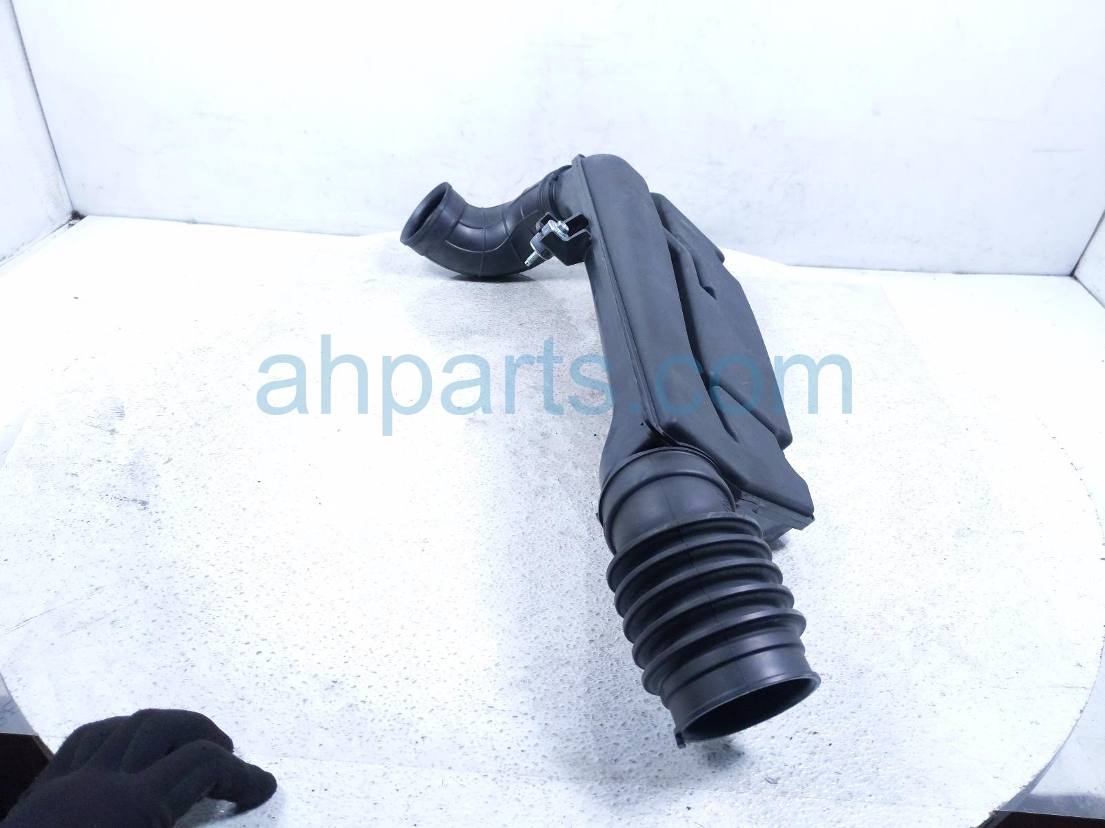 2024 Honda Accord Air Intake Resonator & Tube Hybrid 17230 6MA J01 Replacement 2024 Honda Accord Air Intake Resonator & Tube Hybrid 17230 6MA J01 Replacement thumbnail