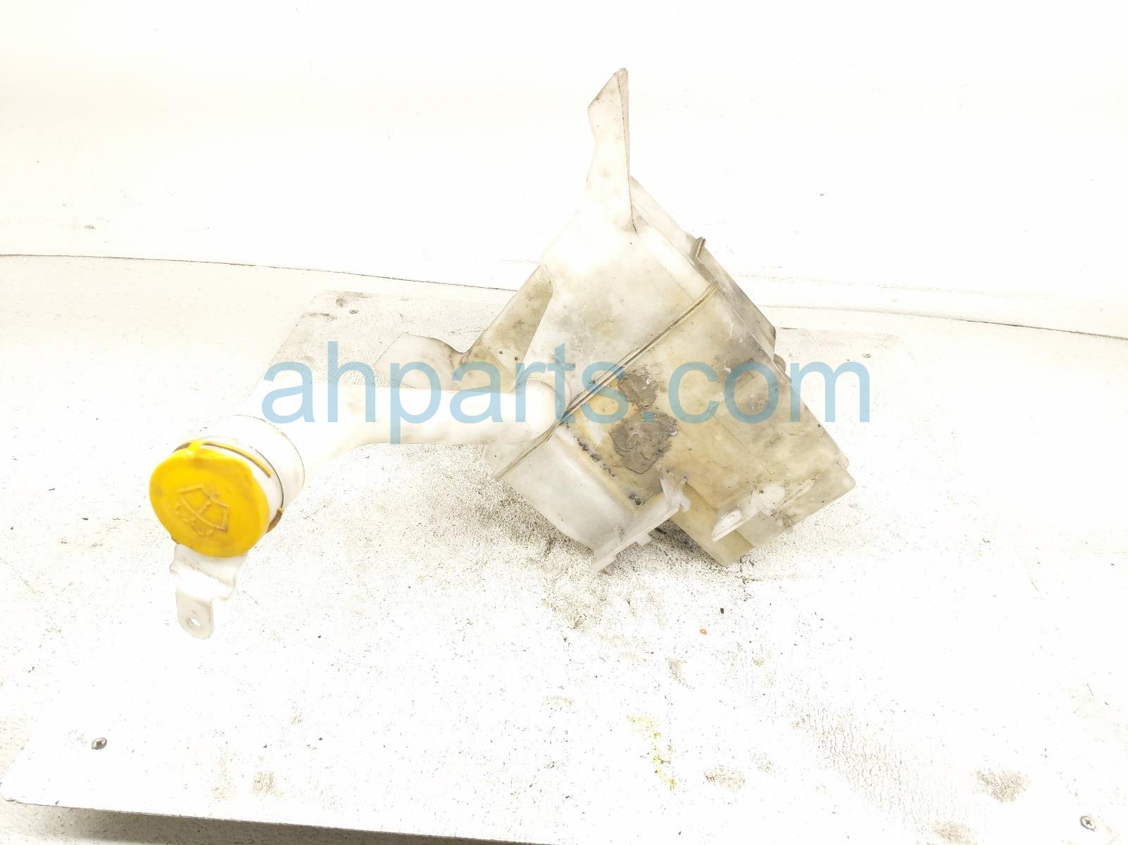 2017 Subaru WRX Windshield Washer Reservoir W/pump 86631VA000 Replacement 2017 Subaru WRX Windshield Washer Reservoir W/pump 86631VA000 Replacement thumbnail