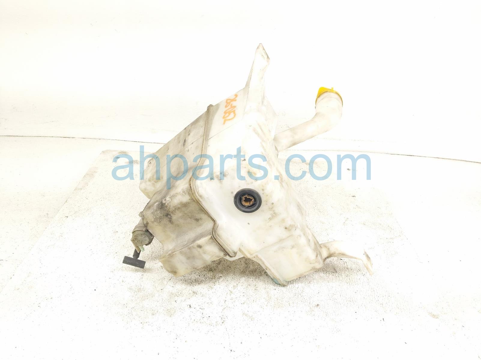 2017 Subaru WRX Windshield Washer Reservoir W/pump 86631VA000 Replacement 2017 Subaru WRX Windshield Washer Reservoir W/pump 86631VA000 Replacement thumbnail