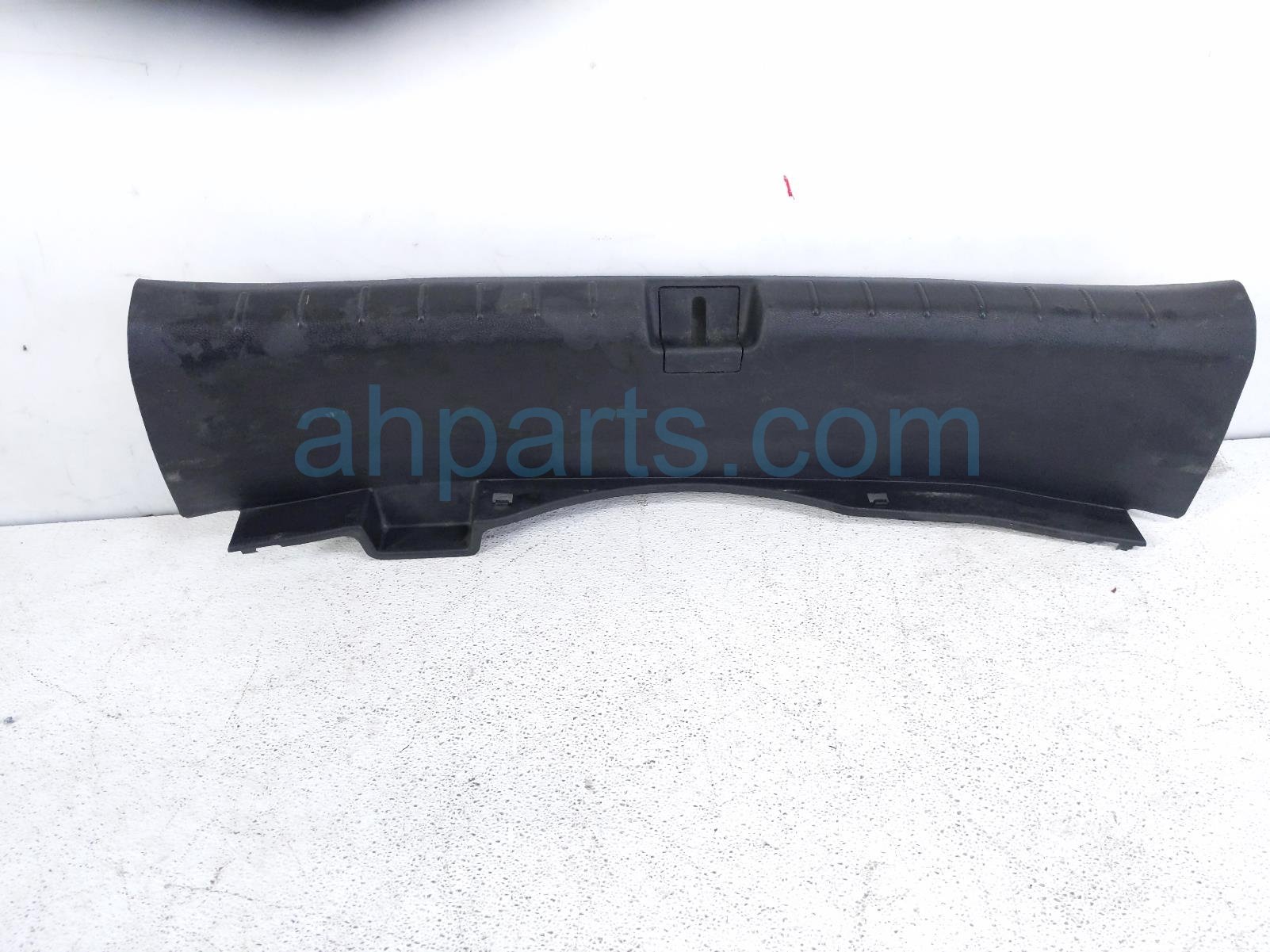 Honda REAR CARGO SCUFF SILL TRIM - BLK